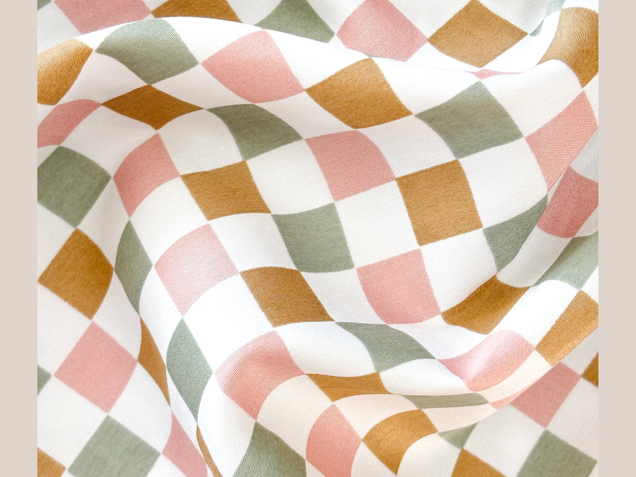 SHNUGGLE Bedding Set Colorful Checker