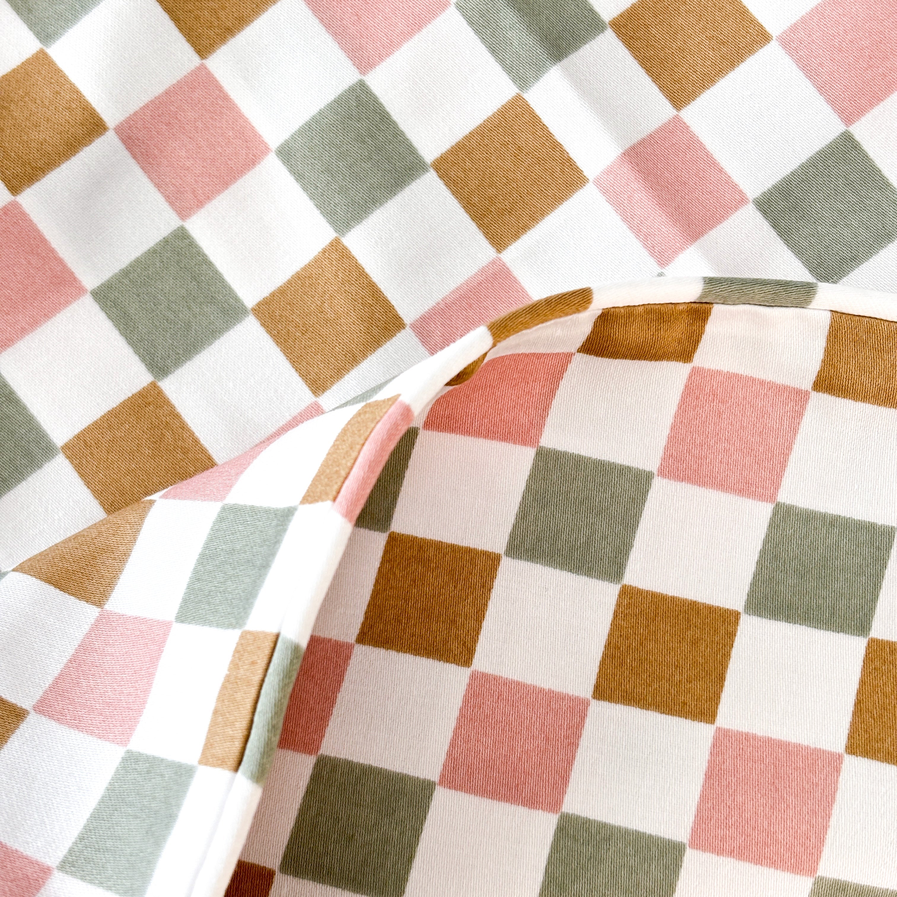 SHNUGGLE Bedding Set Colorful Checker