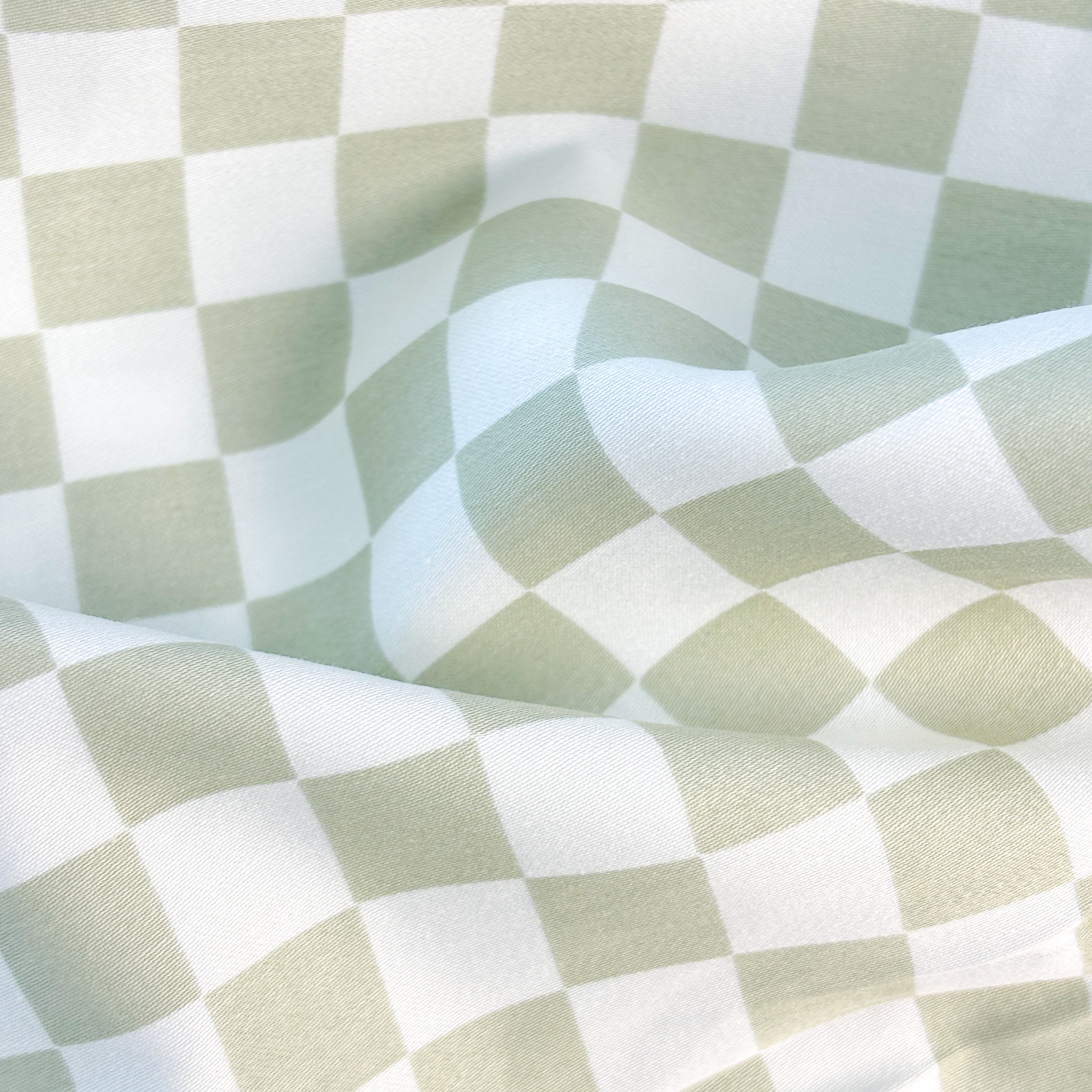 SHNUGGLE Bedding Set Sage Checker