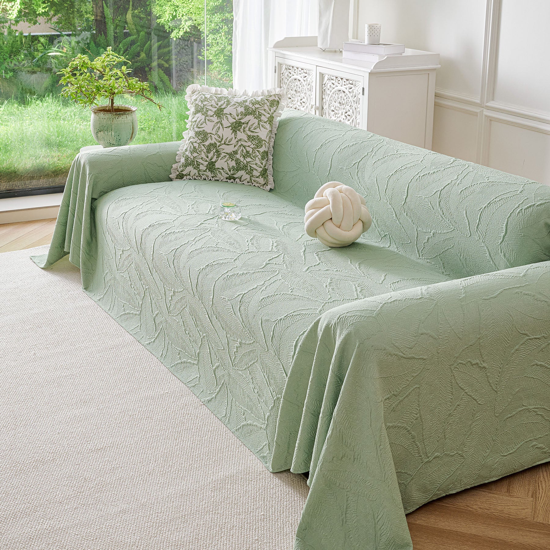 Embossed Leaf Pattern Sofa Cover Blanket for Couch, Soft Cooling Textured Couch Cover