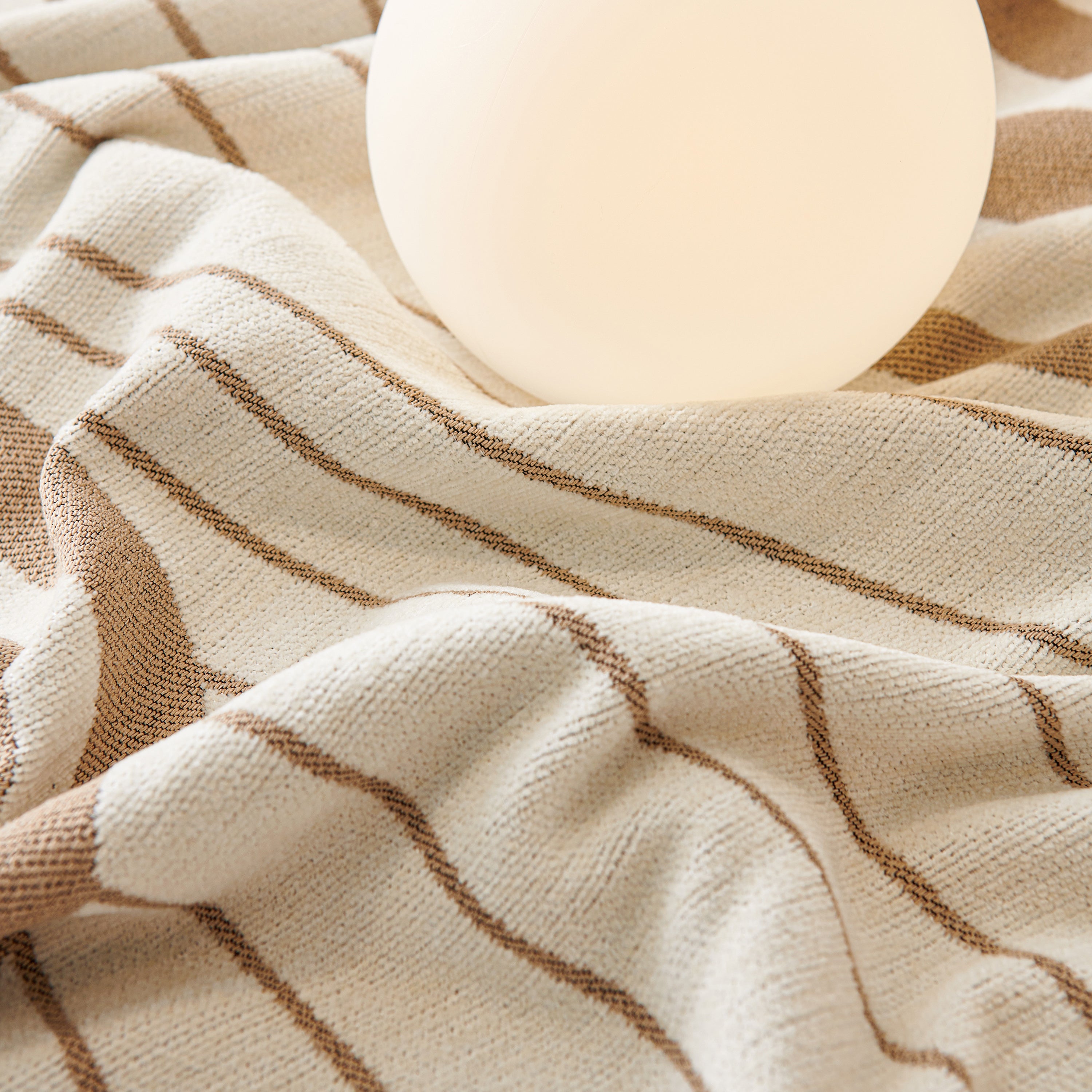 Soft Cozy Curved Throw Blankets for Couch, Sofa, Bed, Travel, Decorative Blankets for Women, Men, Kids Gift