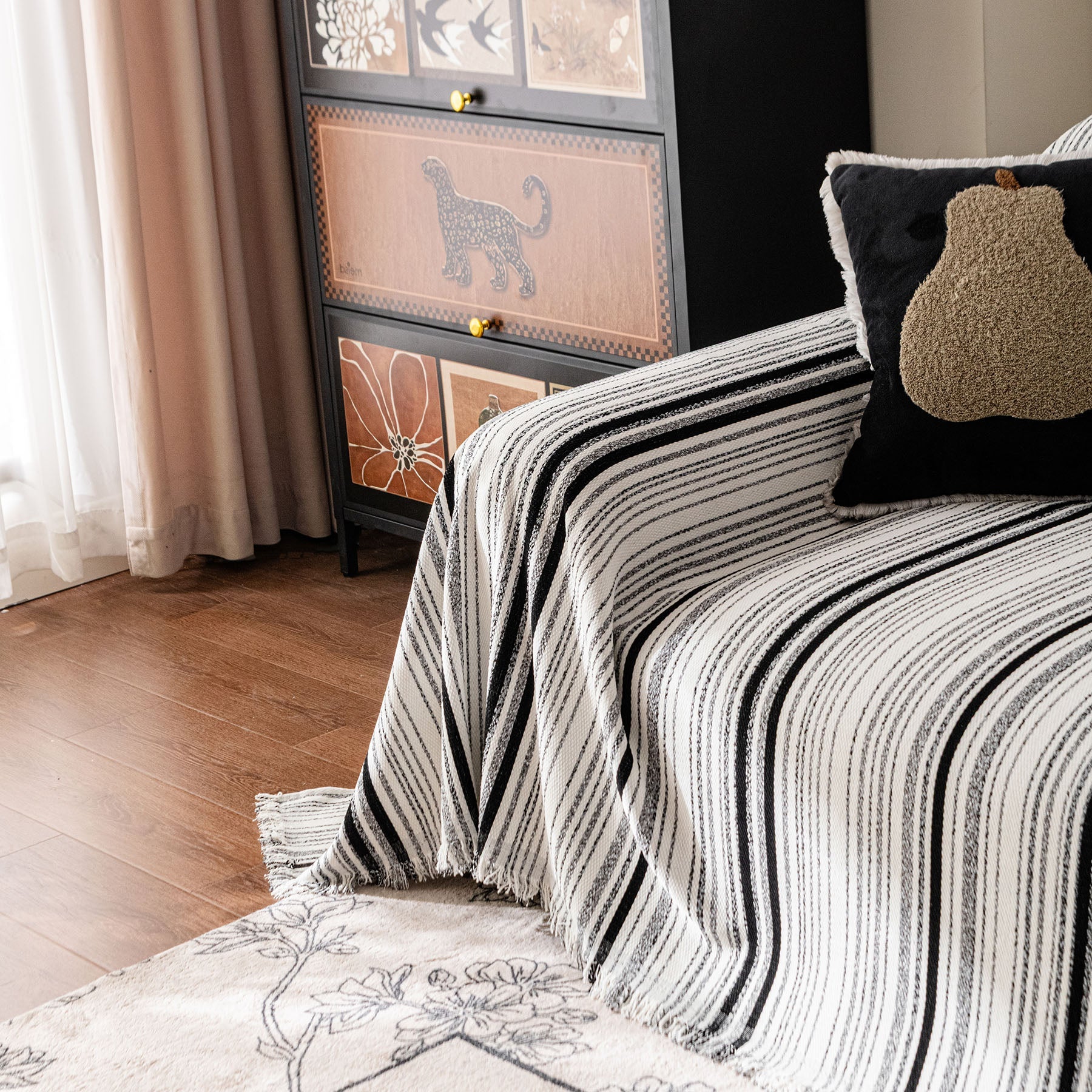 Luxury Cozy Chenille Sofa Cover Throw, Elegant Striped Soft Textured Couch Blanket
