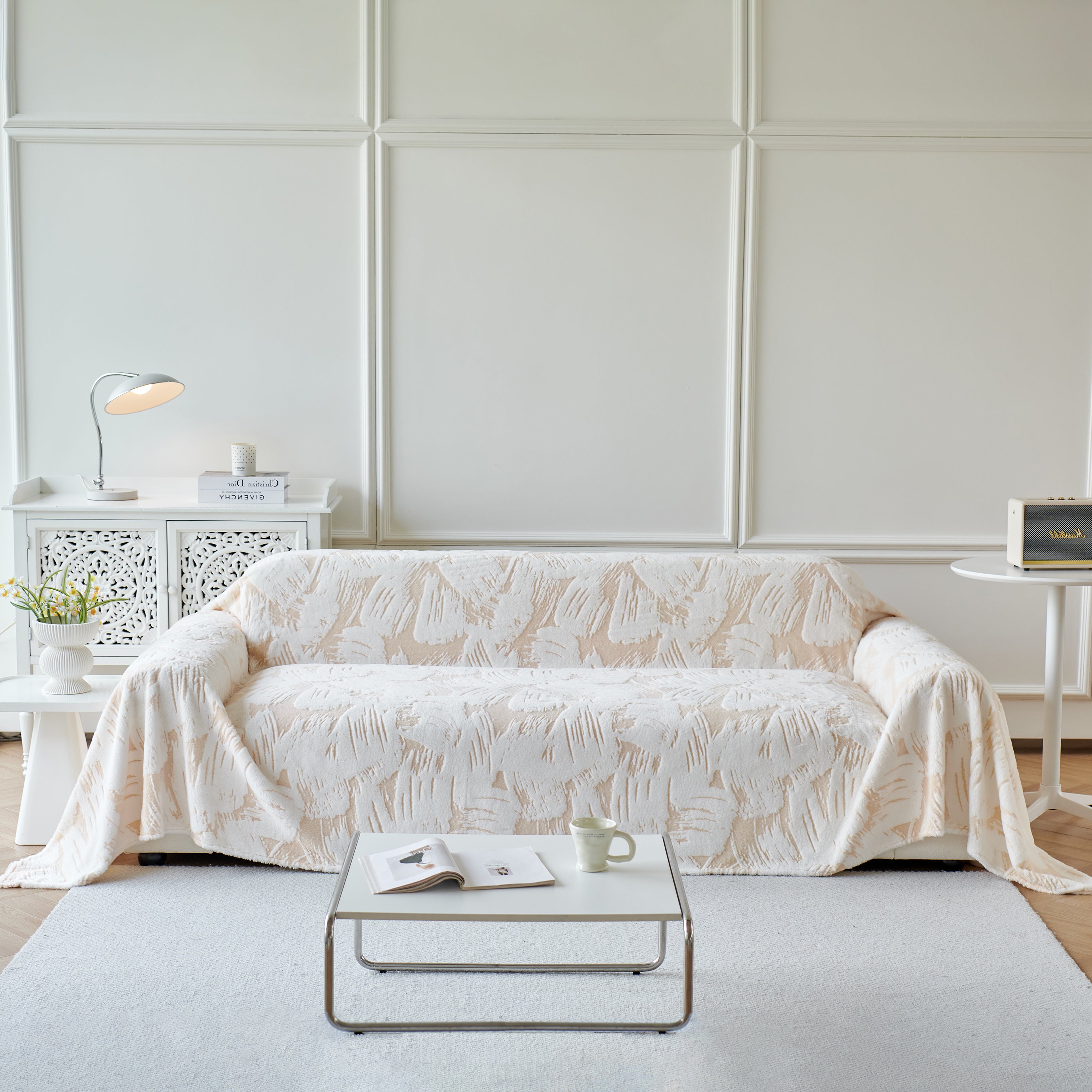 Plush Faux Fur Warm Sofa Cover with Waves Jacquard Textured Throw Blankets for Couch