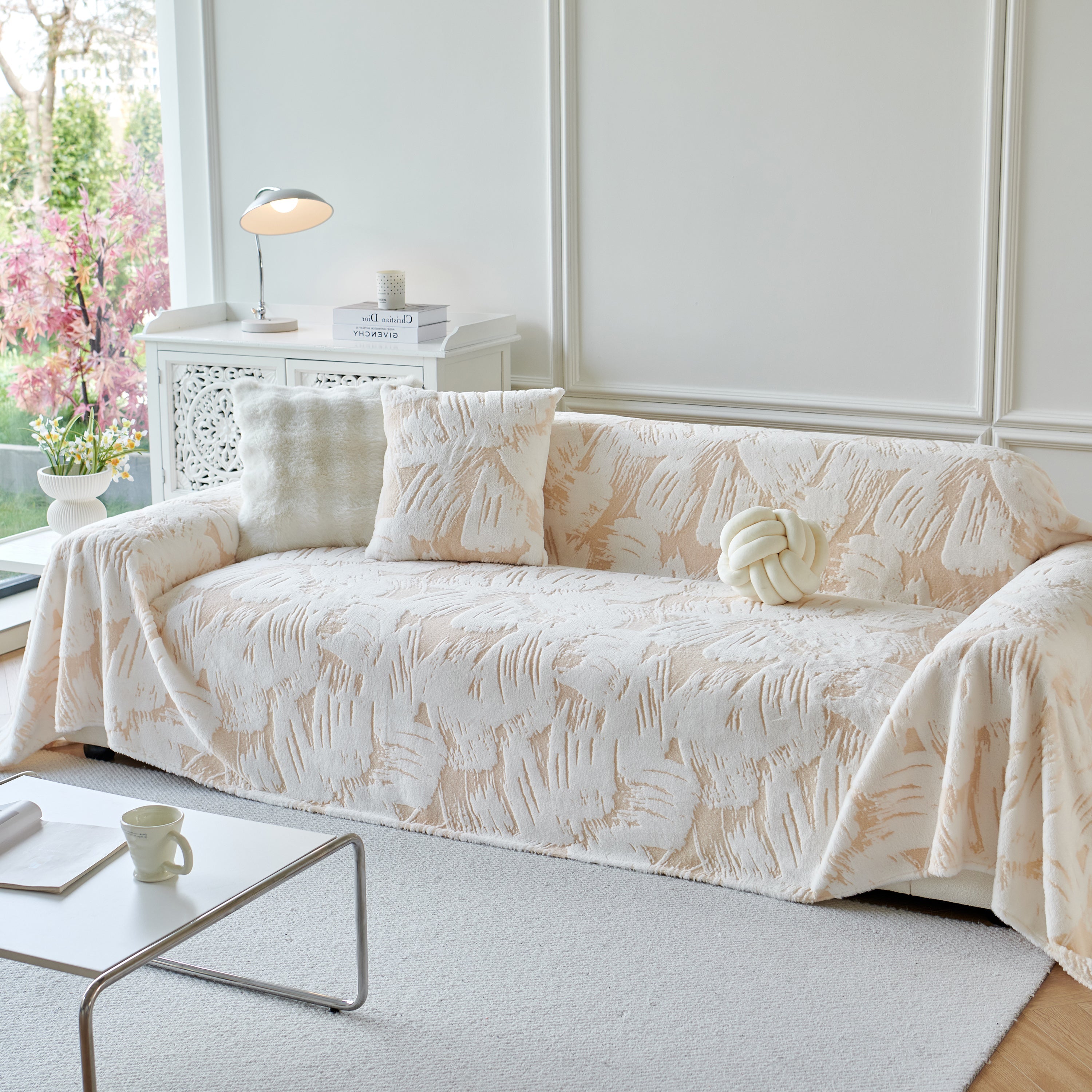 Plush Faux Fur Warm Sofa Cover with Waves Jacquard Textured Throw Blankets for Couch