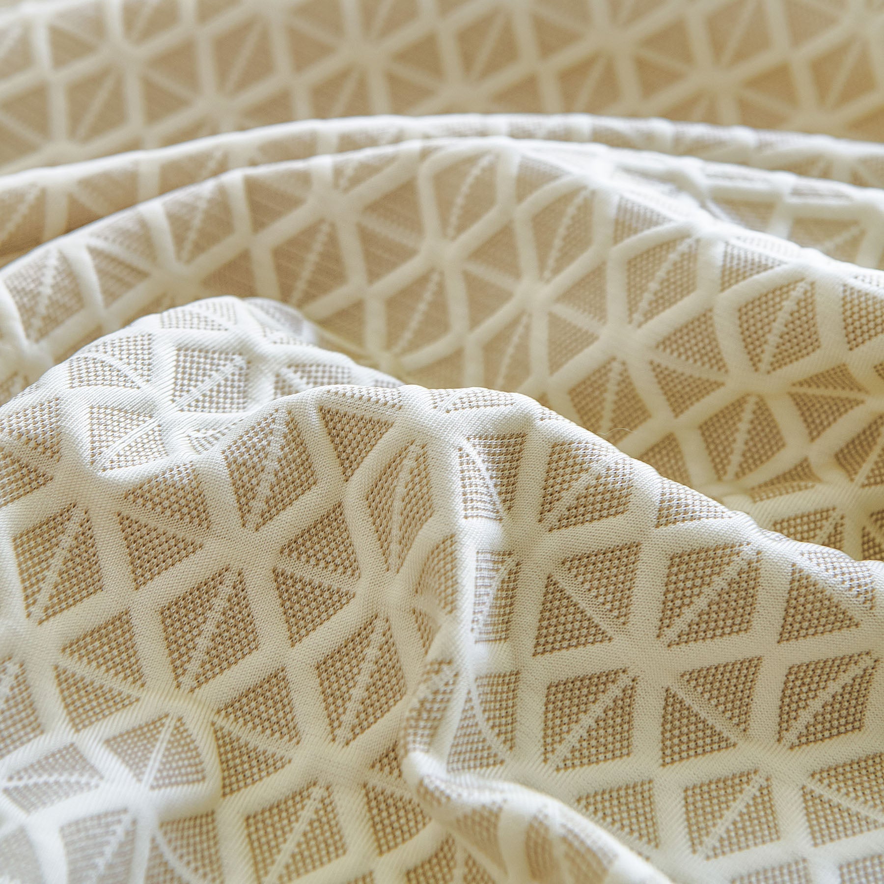 Fresh Geometric Sofa Throw Cover, Modern Textured Breathable Couch Protector Blanket