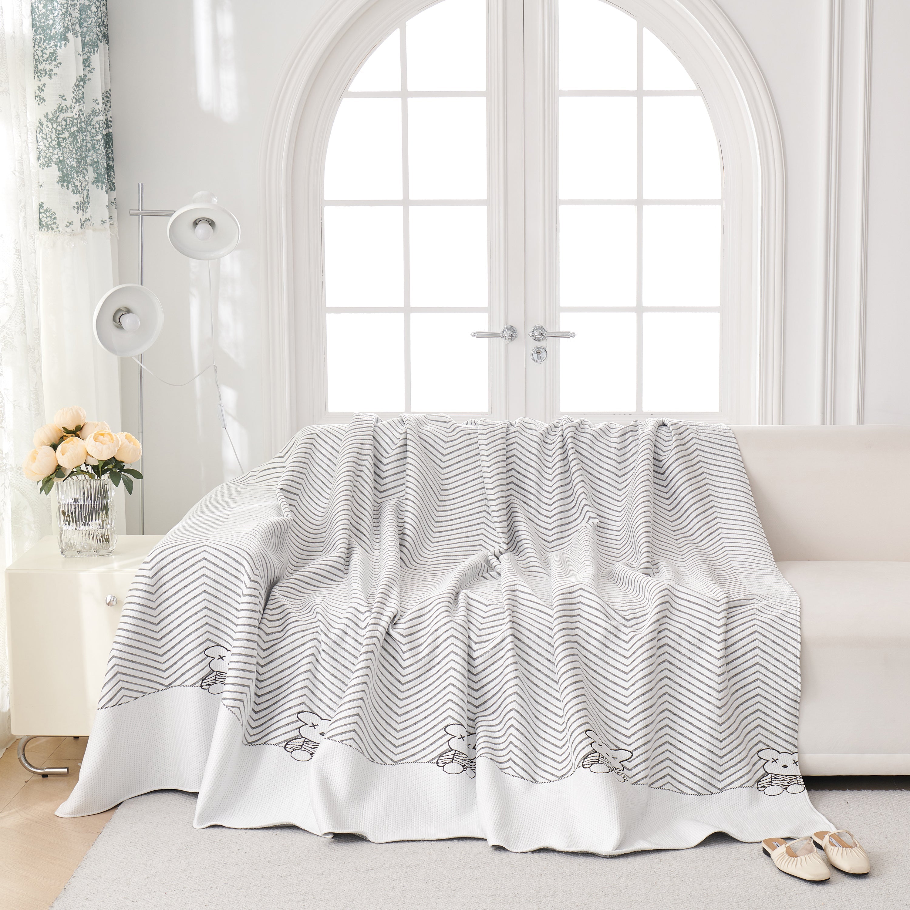 Cool Summer Blanket for Couches Soft Comfy Lightweight Cooling Sofa Blankets Cover