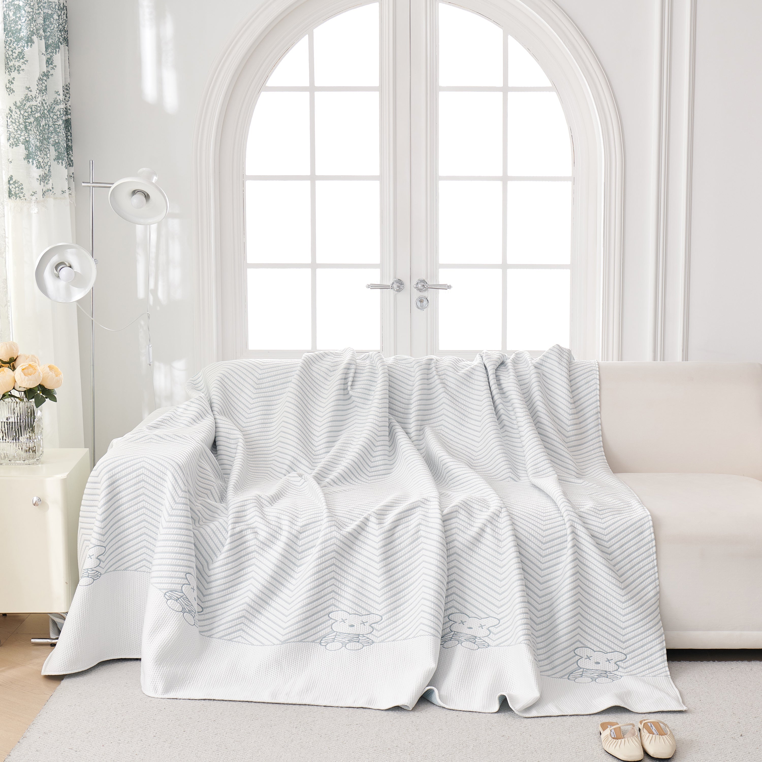 Cool Summer Blanket for Couches Soft Comfy Lightweight Cooling Sofa Blankets Cover