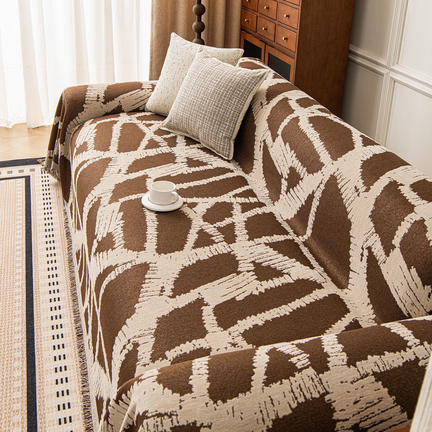 Modern Chenille Bold Abstract Pattern Sofa Cover, Artistic Decorative Furniture Cover