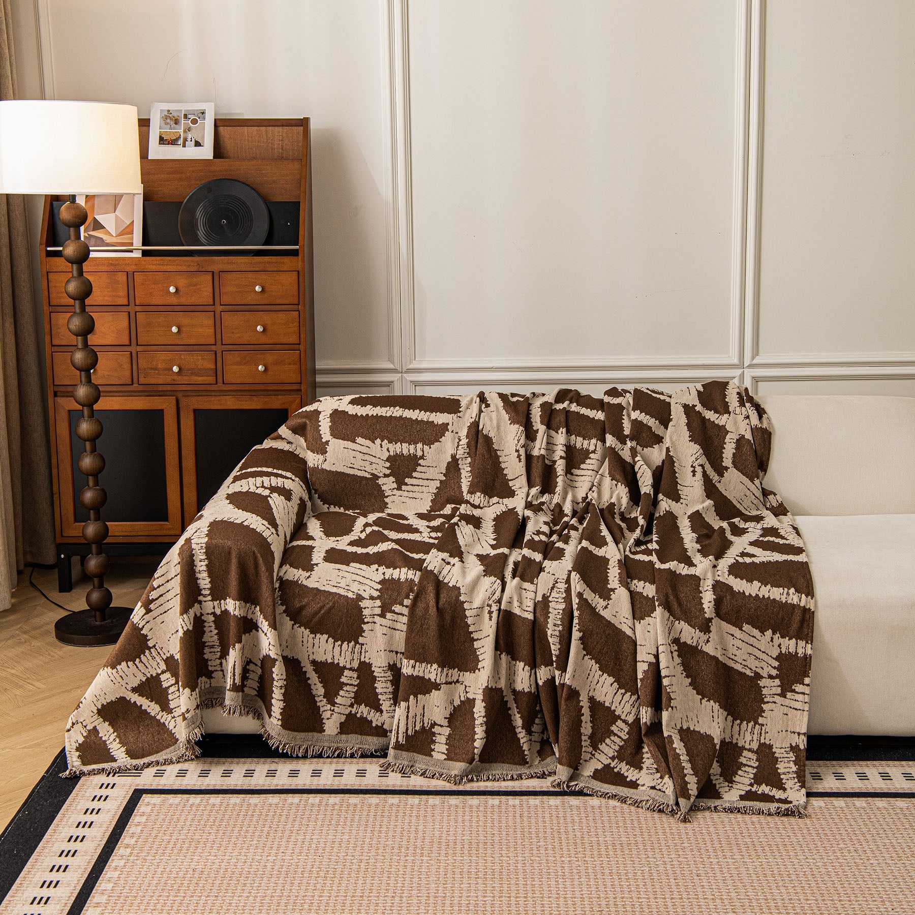 Modern Chenille Bold Abstract Pattern Sofa Cover, Artistic Decorative Furniture Cover