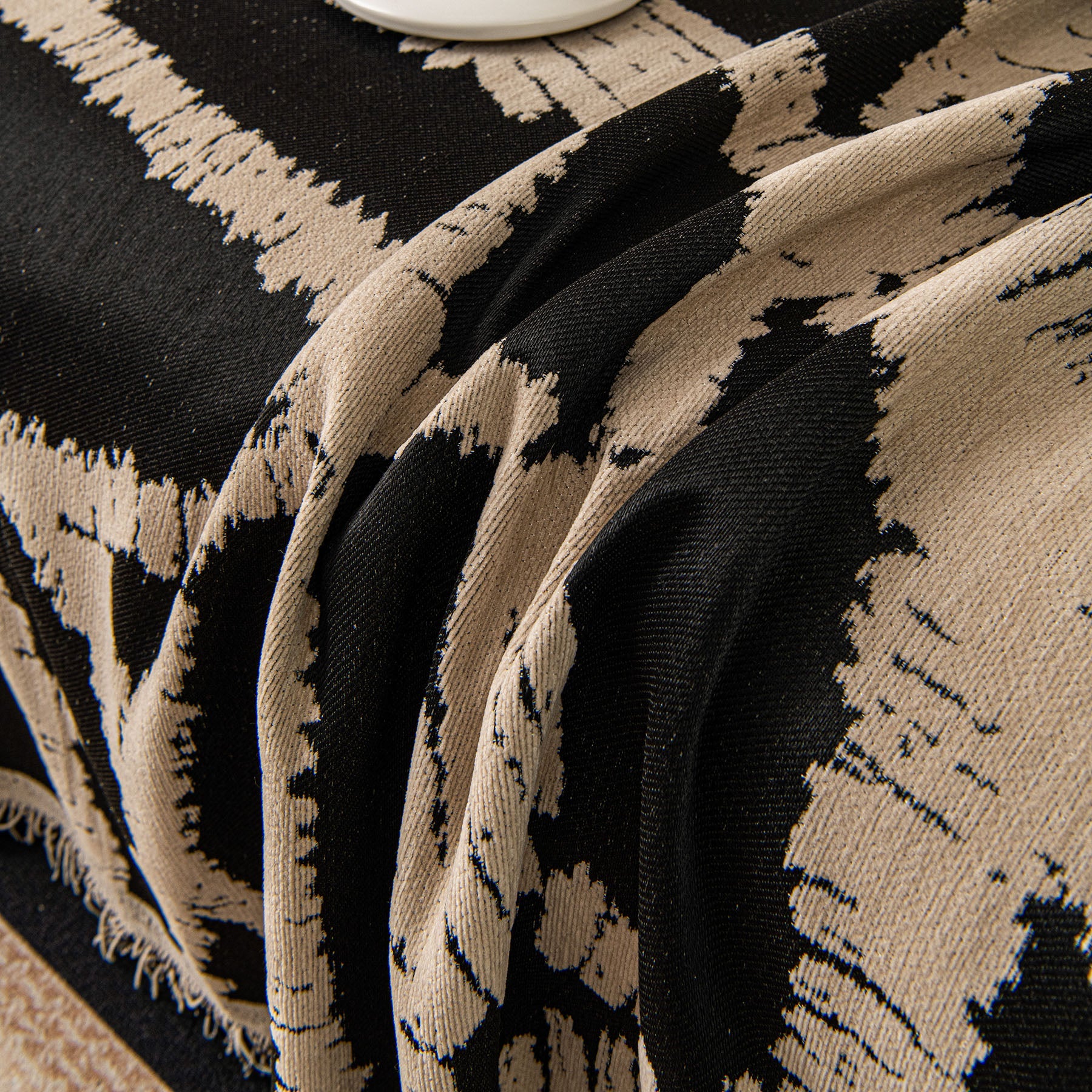 Modern Chenille Bold Abstract Pattern Sofa Cover, Artistic Decorative Furniture Cover