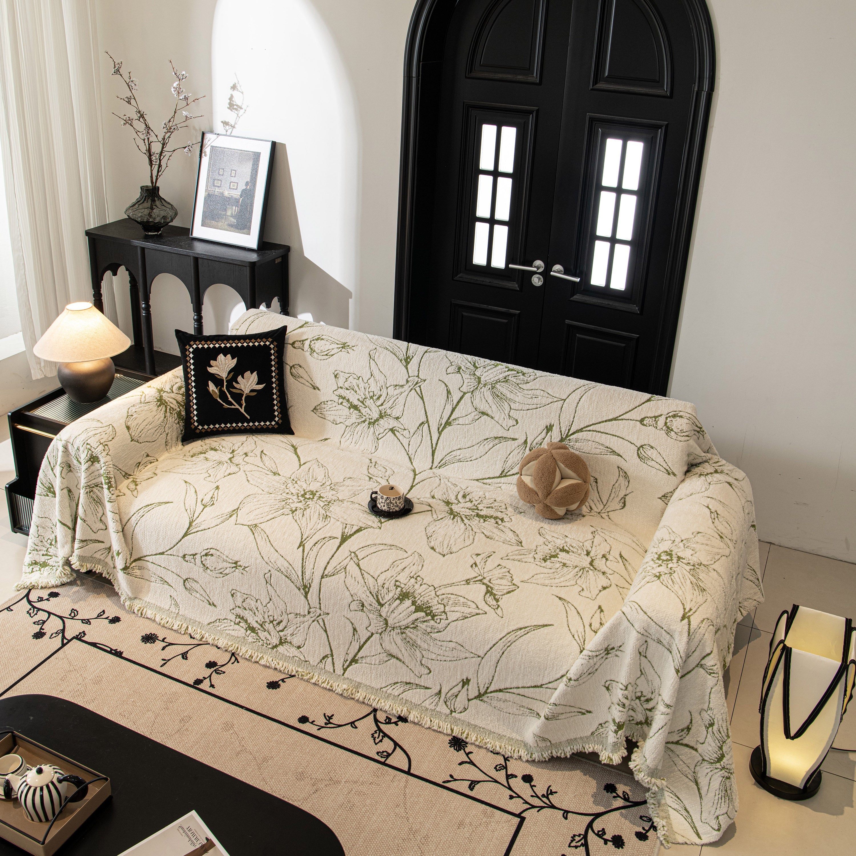 Large Floral Sofa Cover Throw Blanket, Plush Jacquard Non-Shedding Couch Cover for Pets