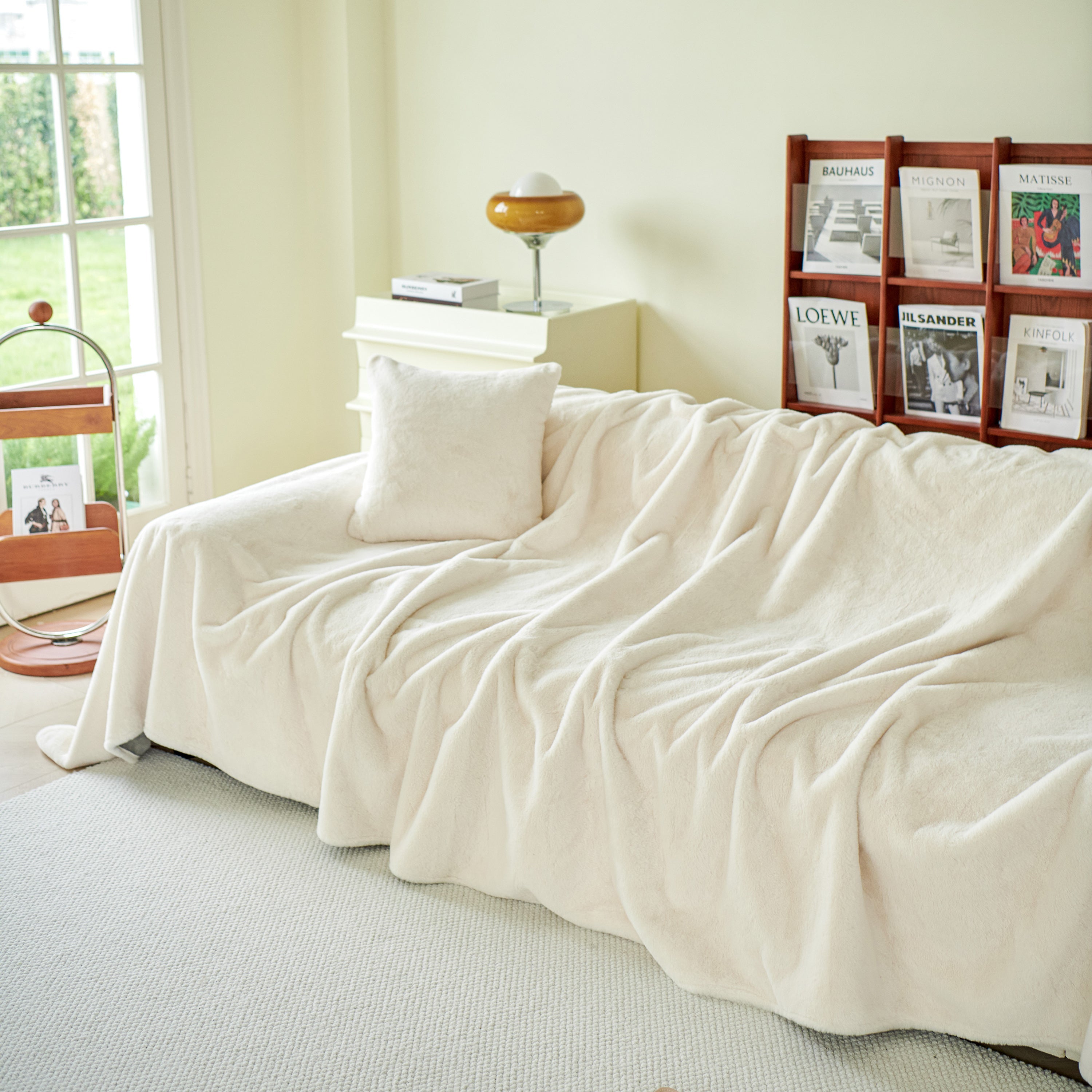 Faux Fur Smooth Plush Comfy Couch Covers, Soft Thicked Durable Blankets and Throws for Sofas