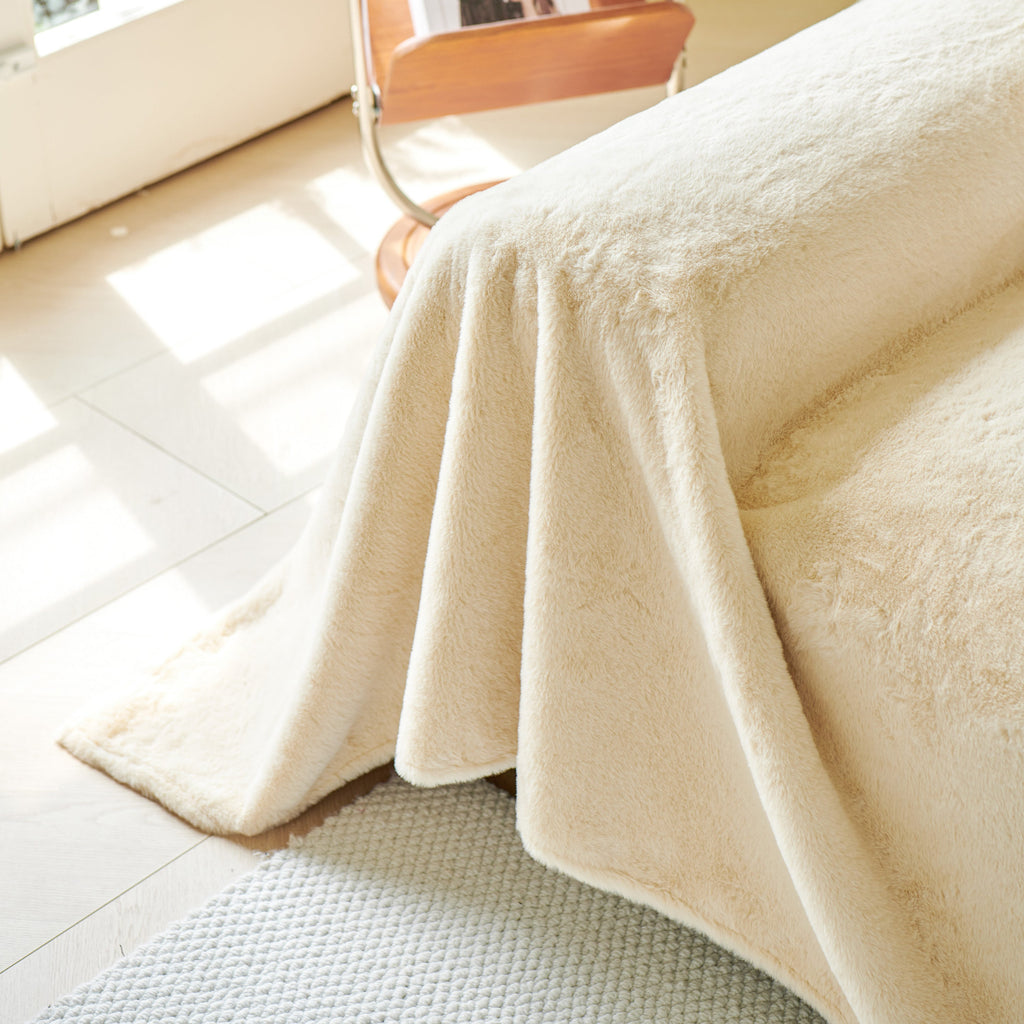 Faux Fur Smooth Plush Comfy Couch Covers, Soft Thicked Durable Blankets and Throws for Sofas