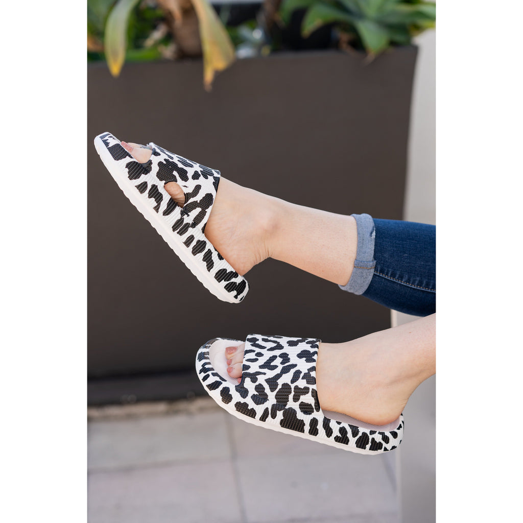 Ready to Ship | White Leopard Insanely Comfy -Beach or Casual Slides*