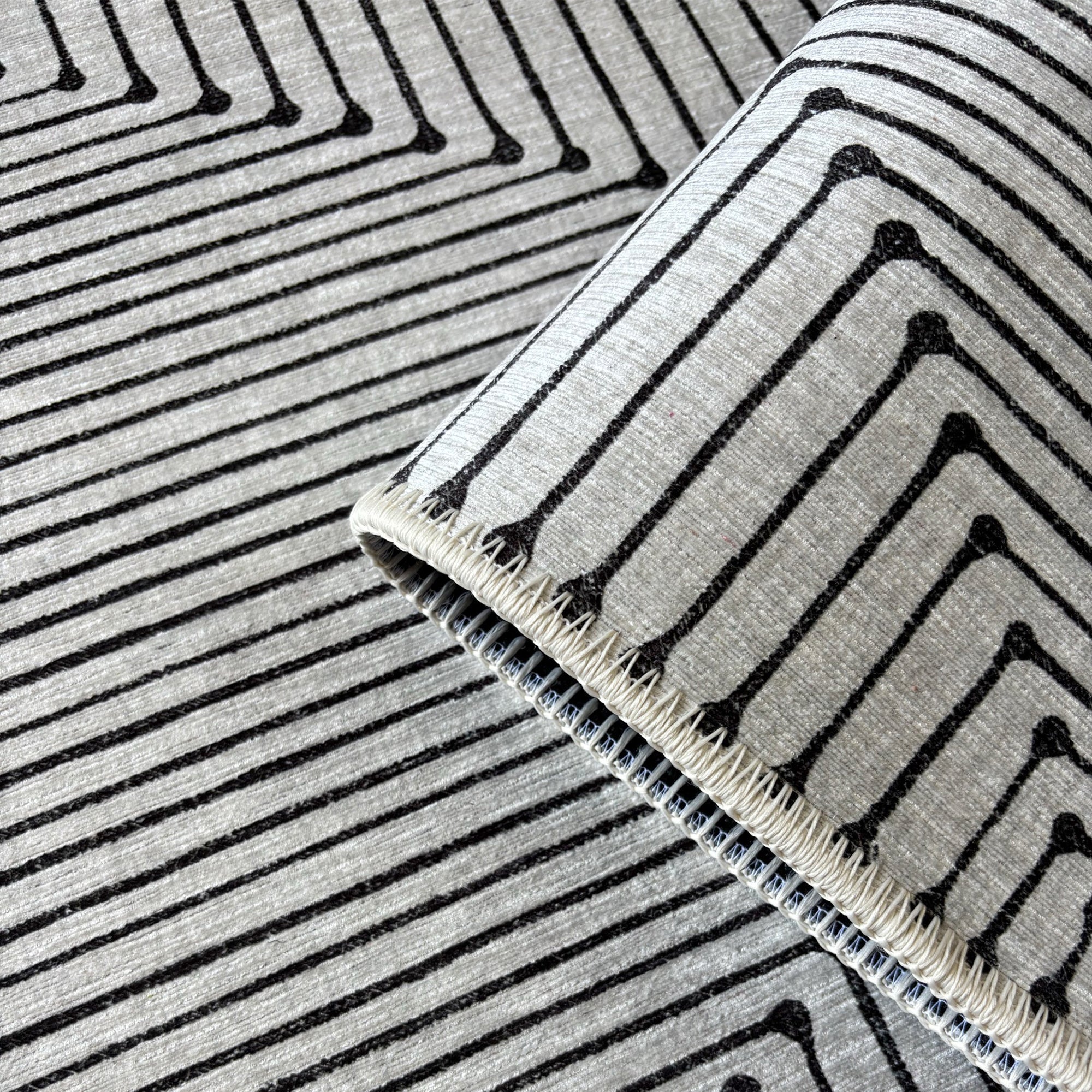 Ossa Area Rug