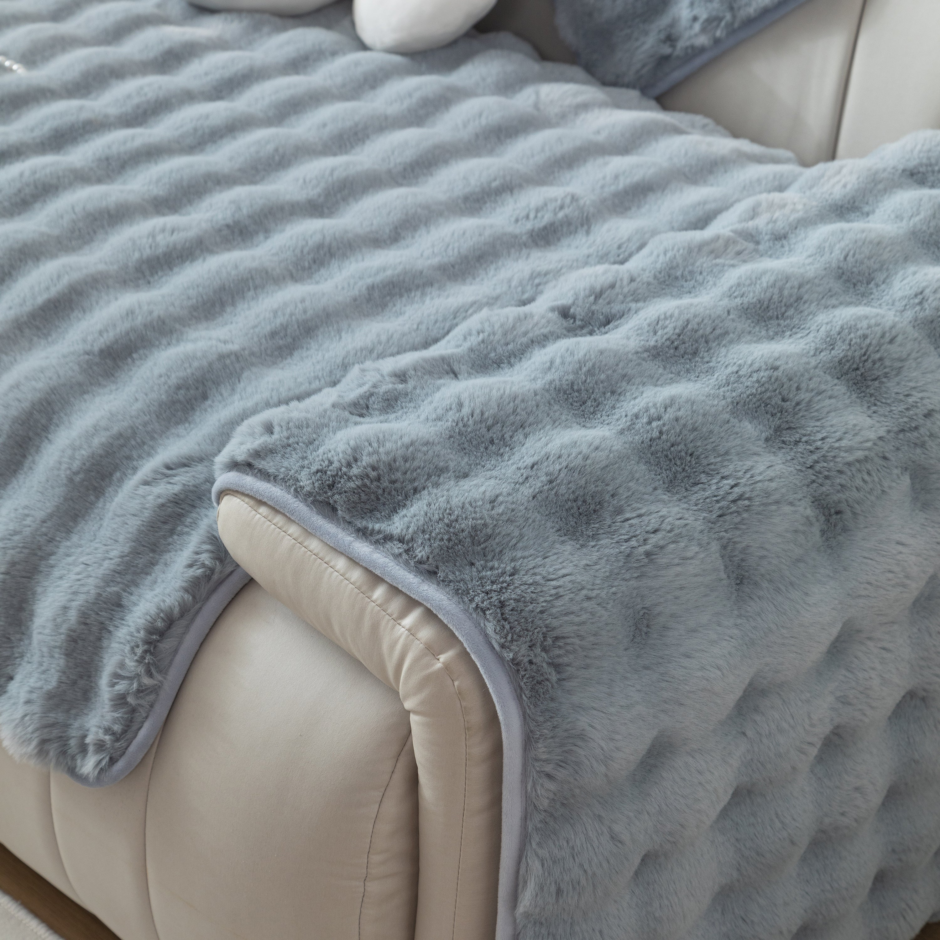 Thick Sofa Cushion Solid Color Faux Fur Fluffy Sofa Cushion Non-Slip Couch Covers