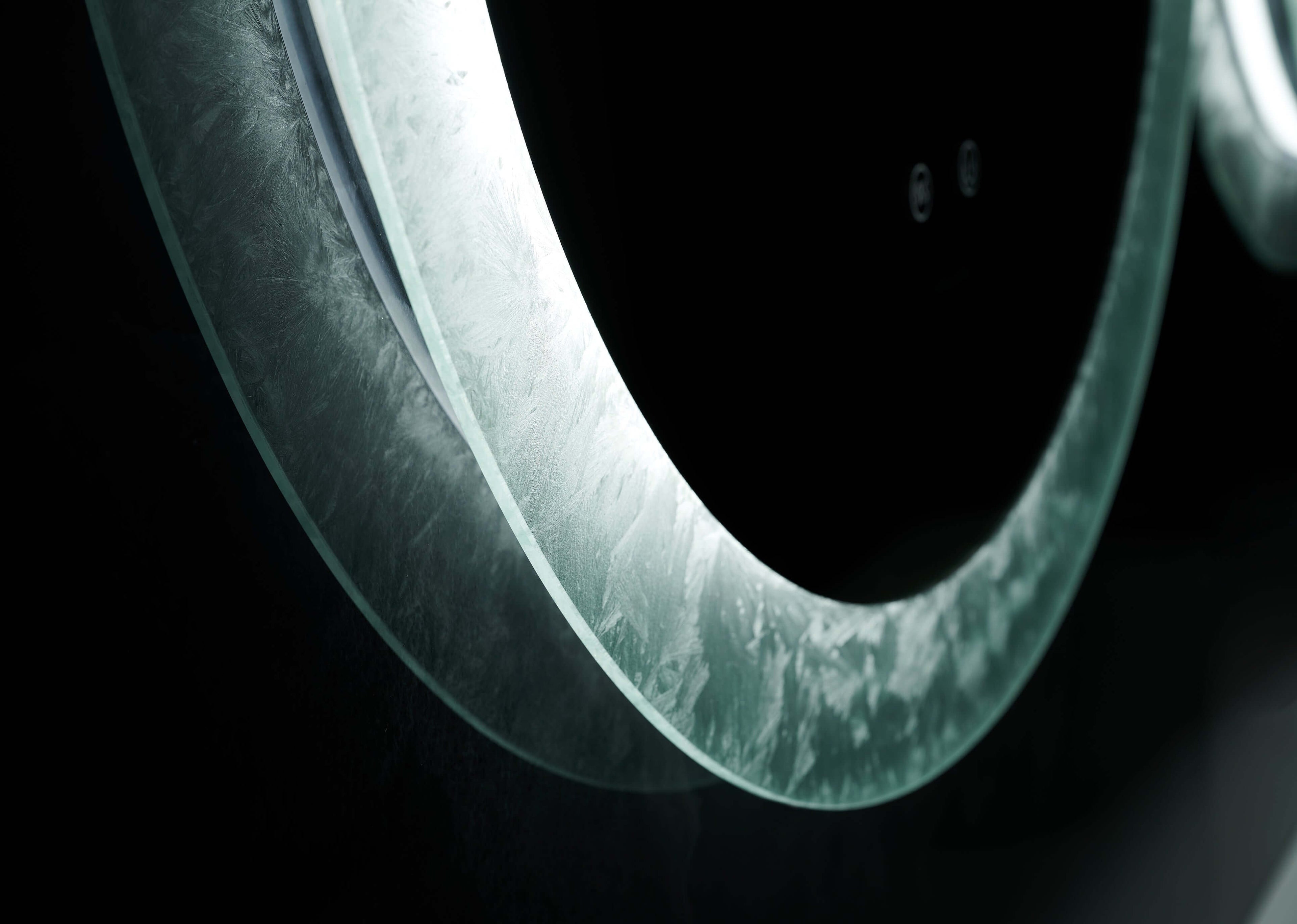 Frysta Round LED Frameless Mirror with Dimmer and Defogger