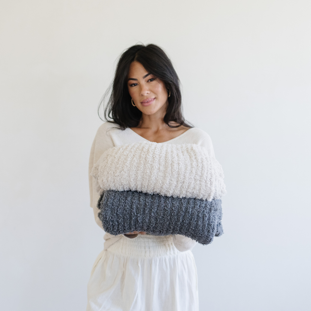 RIBBED BAMBONI® THROW BLANKETS