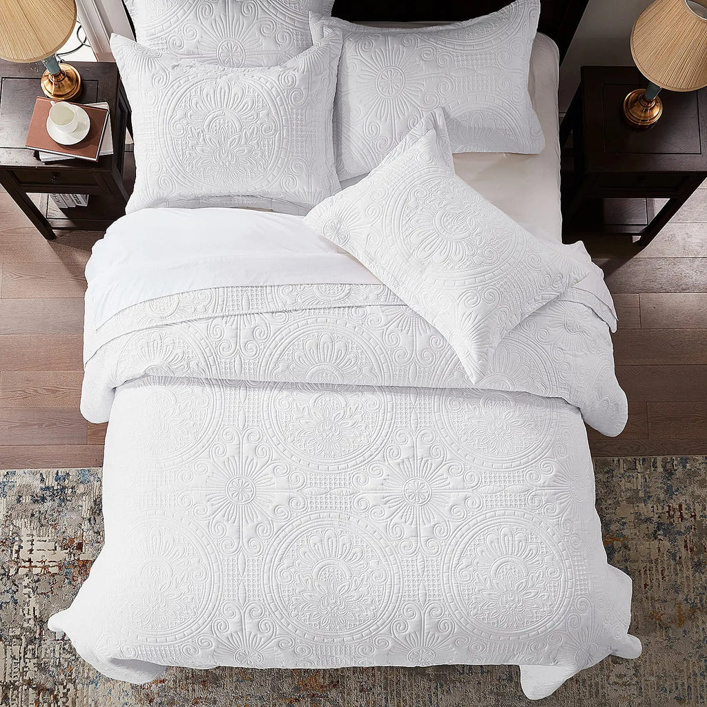 King Size Bedding Set-White Embossed, Bedspreads-Lightweight Summer Soft Microfiber Bedspread, Bed Coverlet