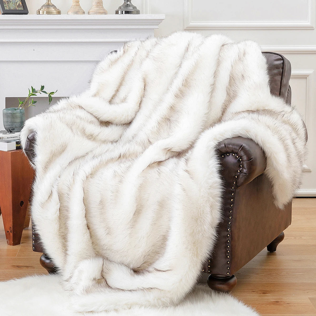 LUX Soft Faux Fur Blanket