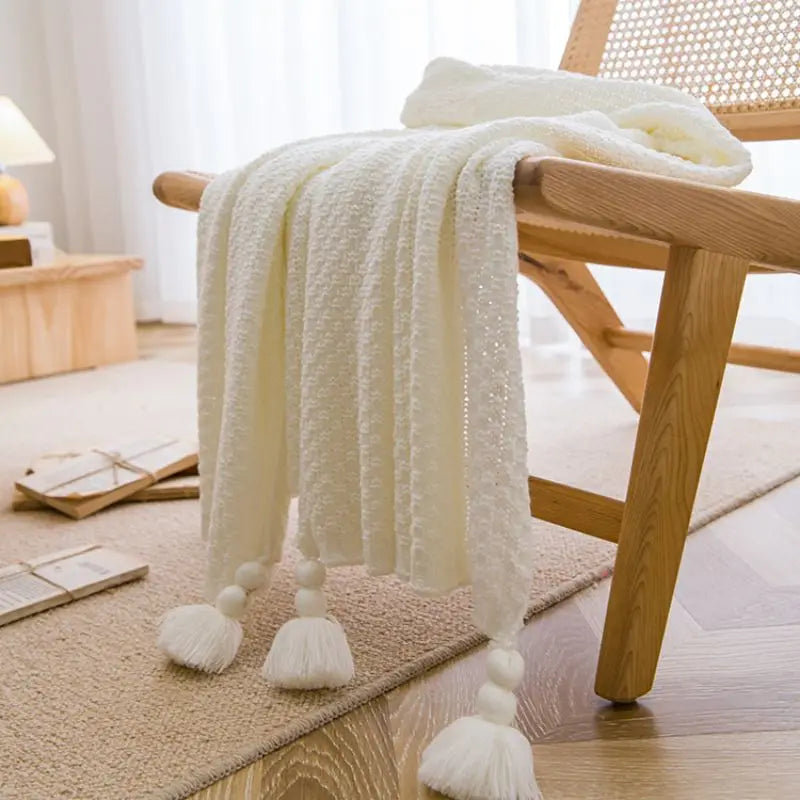 Cotton Throw Bed Blanket Waffle Weave Cable Knit Blanket with Tassels Soft Lightweight Washed Breathable Blanket for All-Season