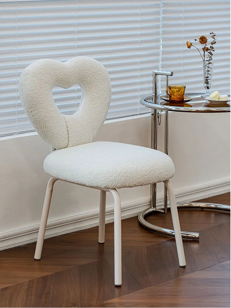 Fluffy Love Makeup Chair