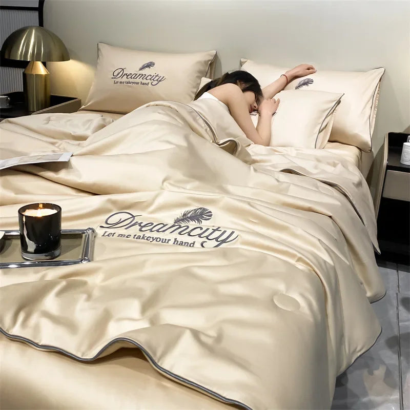 42751688900701|42751689228381|42751689523293