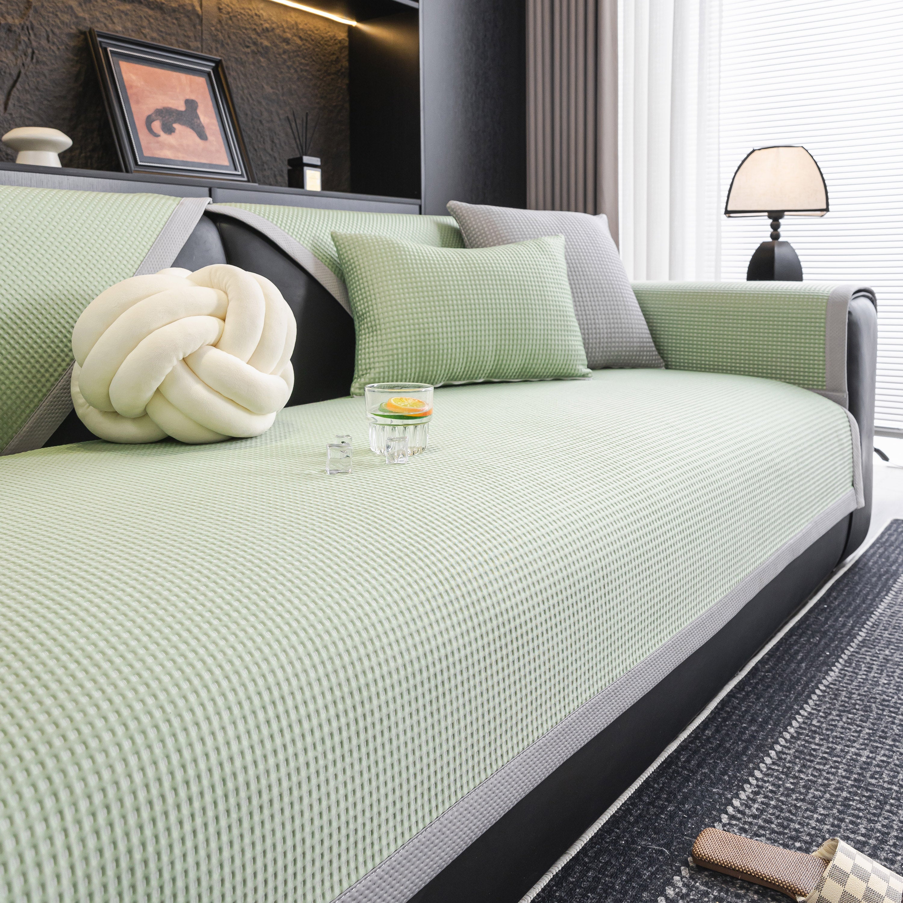 Non-Slip Cooling Breathable Couch Protector Towel, Lightweight Slipcover for Sofas