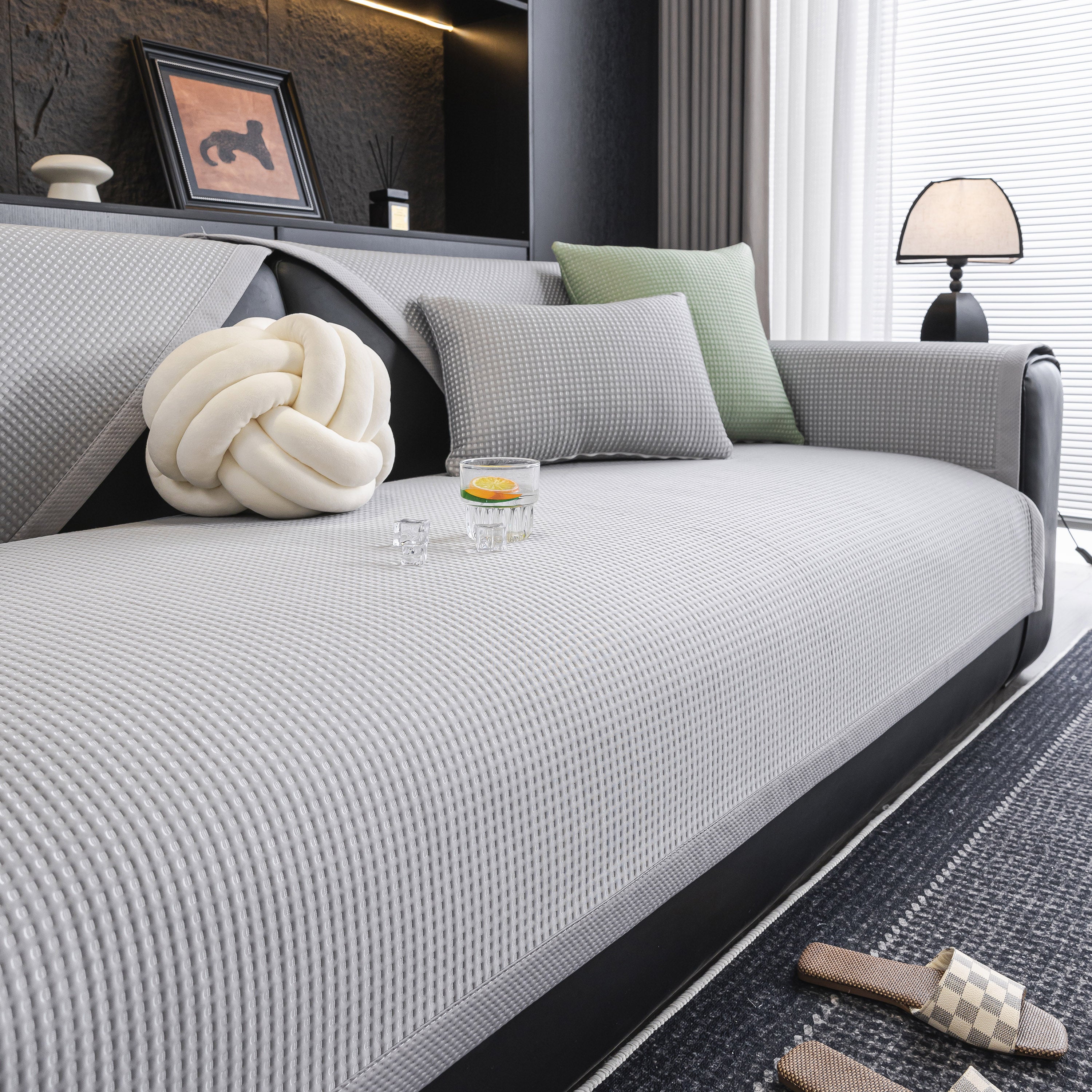 Non-Slip Cooling Breathable Couch Protector Towel, Lightweight Slipcover for Sofas