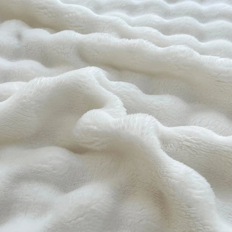 White Luxury Imitation Fur Plush Blanket Warm Super Soft Blankets Bed Sofa Cover Fluffy Throw Blanket for Bedroom Couch Travel