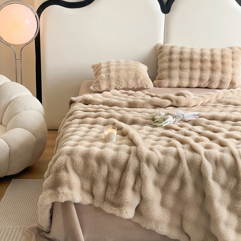 Imitation Rabbit Fur Plush Blanket Winter Warmth Comfortable Blankets Bed Luxury Warm Sofa Cover Throw Blanket for Sofa