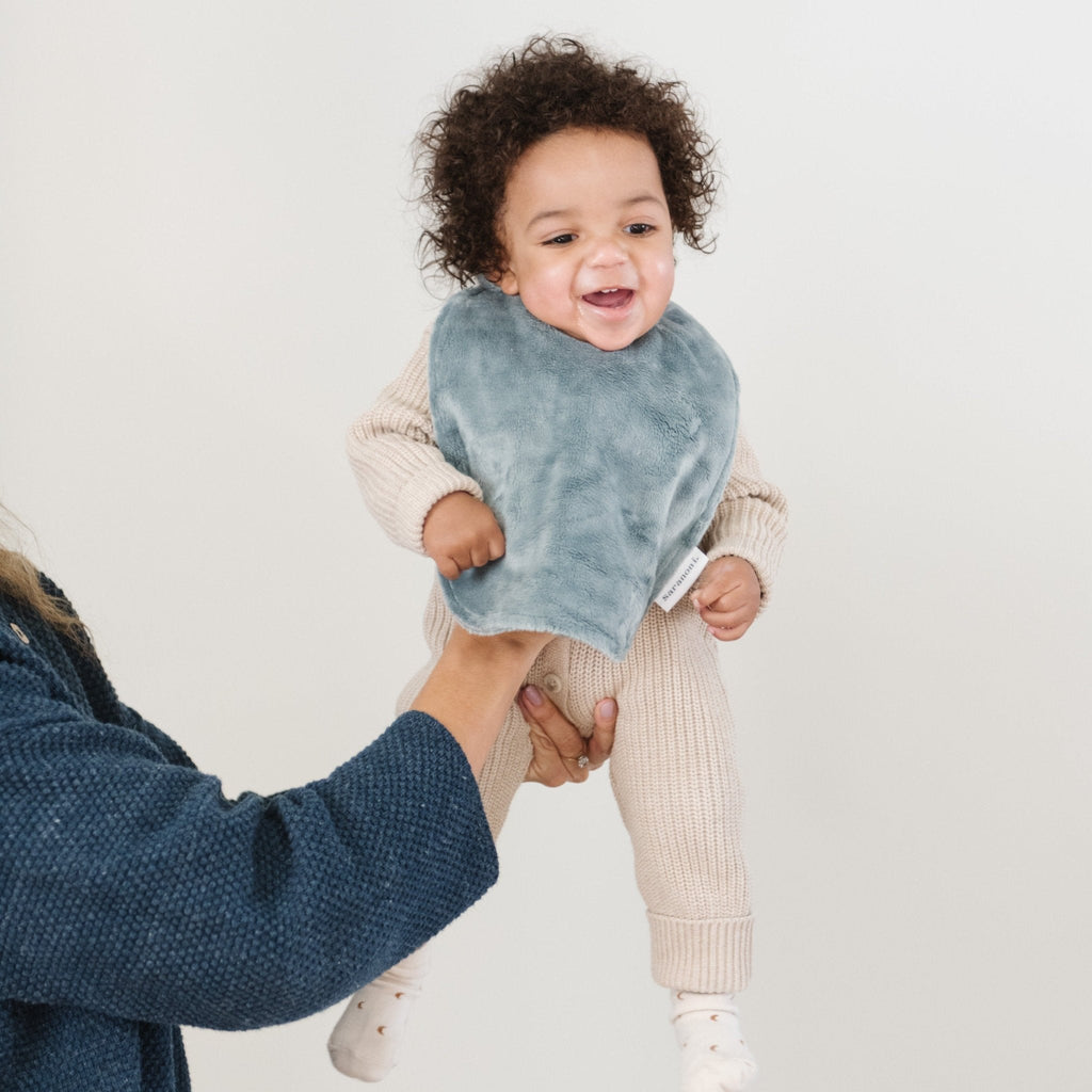 MINKY BIBS 3-PACK